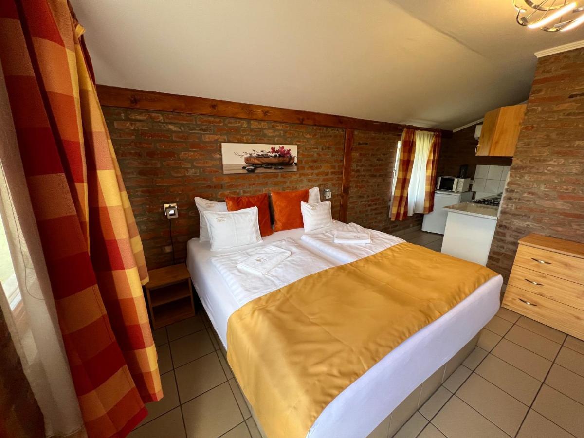 Kuria Vendeghaz Otel Poroszló Dış mekan fotoğraf