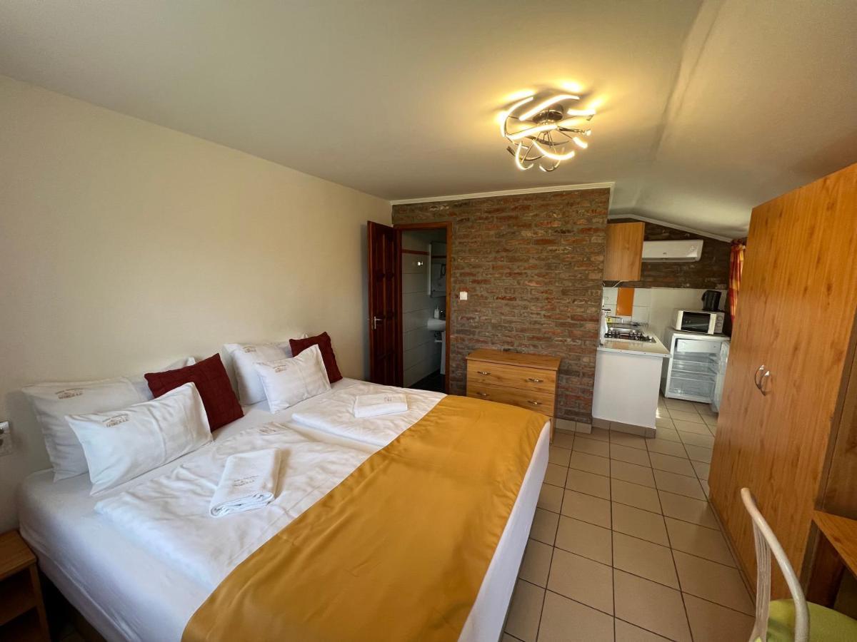 Kuria Vendeghaz Otel Poroszló Dış mekan fotoğraf