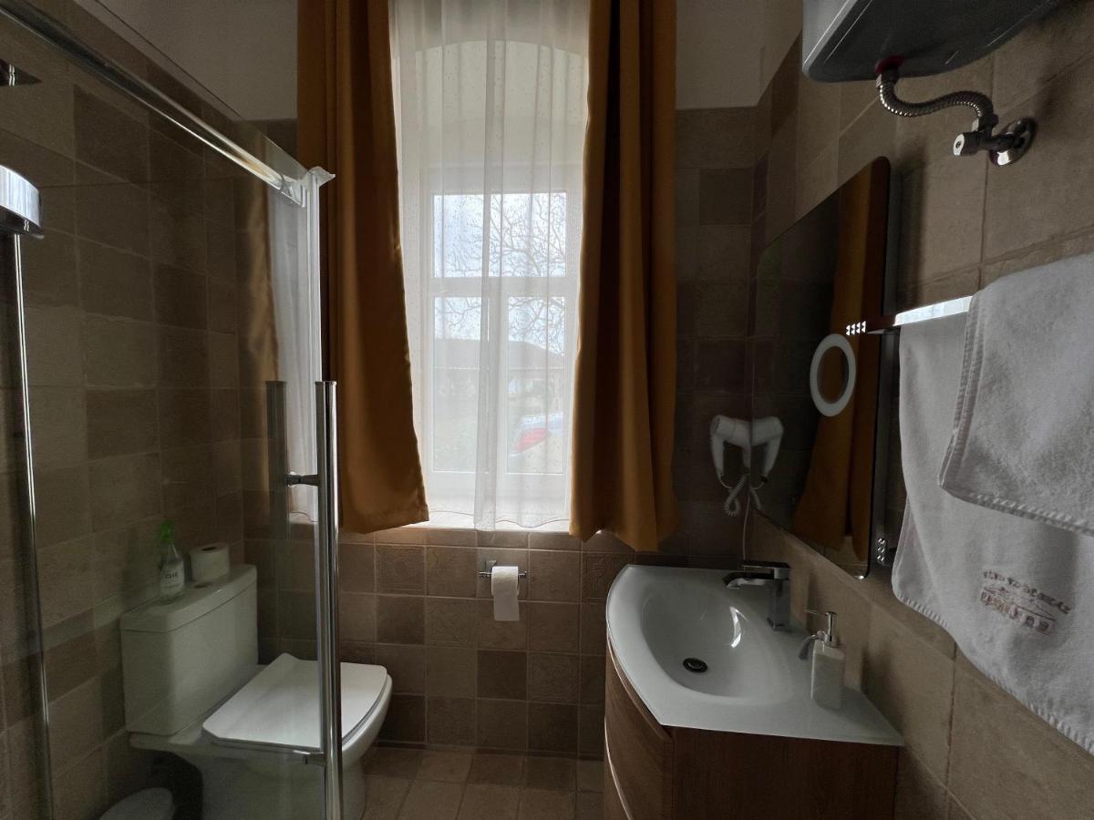 Kuria Vendeghaz Otel Poroszló Dış mekan fotoğraf